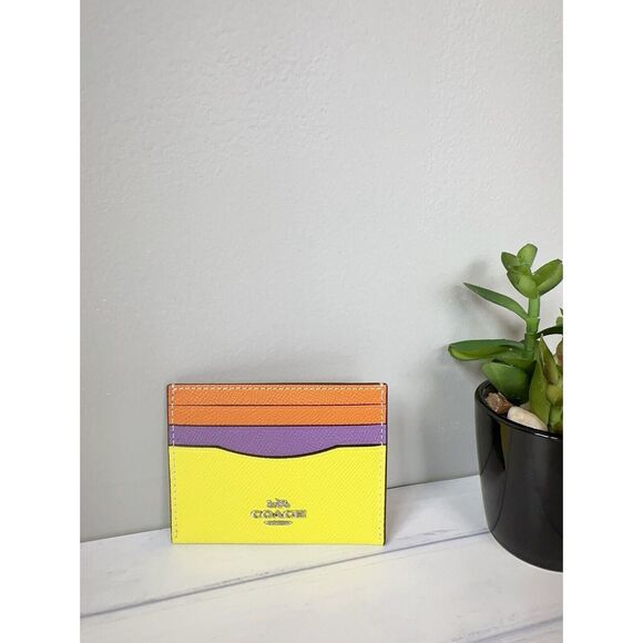NWTCoach Slim ID Card Case Colorblock Sv/Bright Yellow Multi Crossgrain Leather - Picture 1 of 5